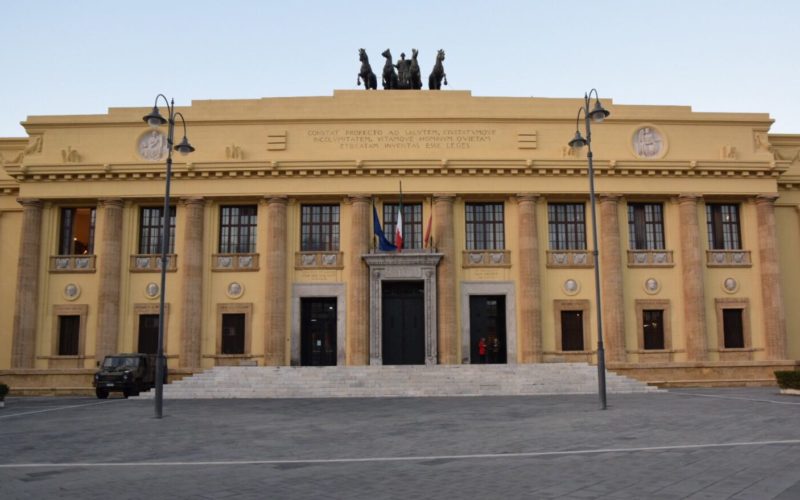 Il Palazzo di Giustizia di Messina